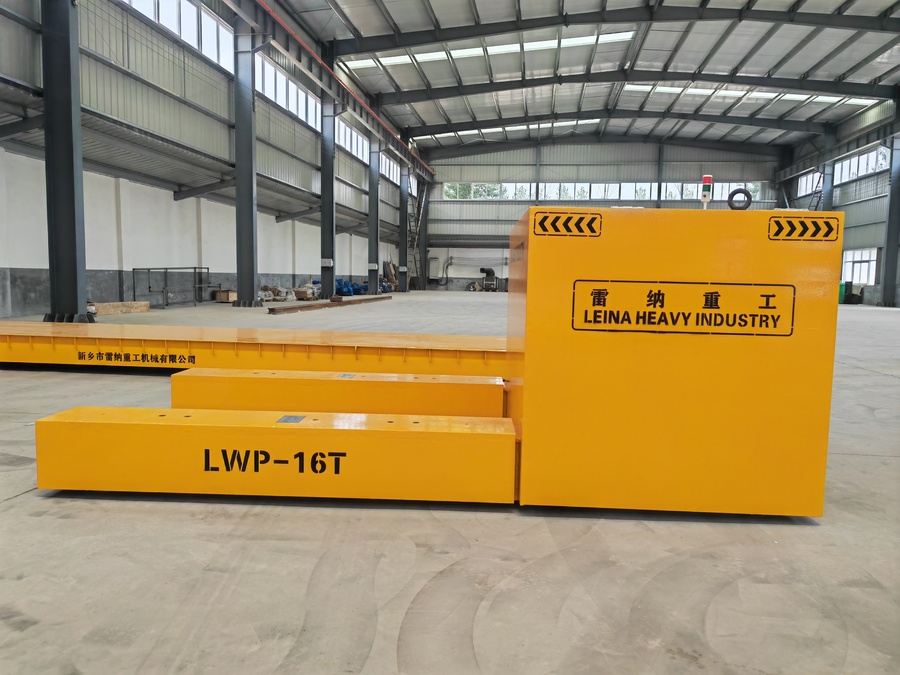 南亞客戶定制兩臺(tái)載重16噸帶液壓升降無(wú)軌電動(dòng)平車(chē)